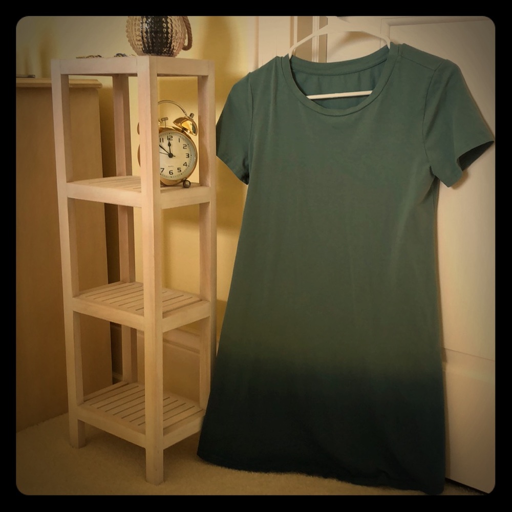 Ombré t-shirt dress, woman’s size s